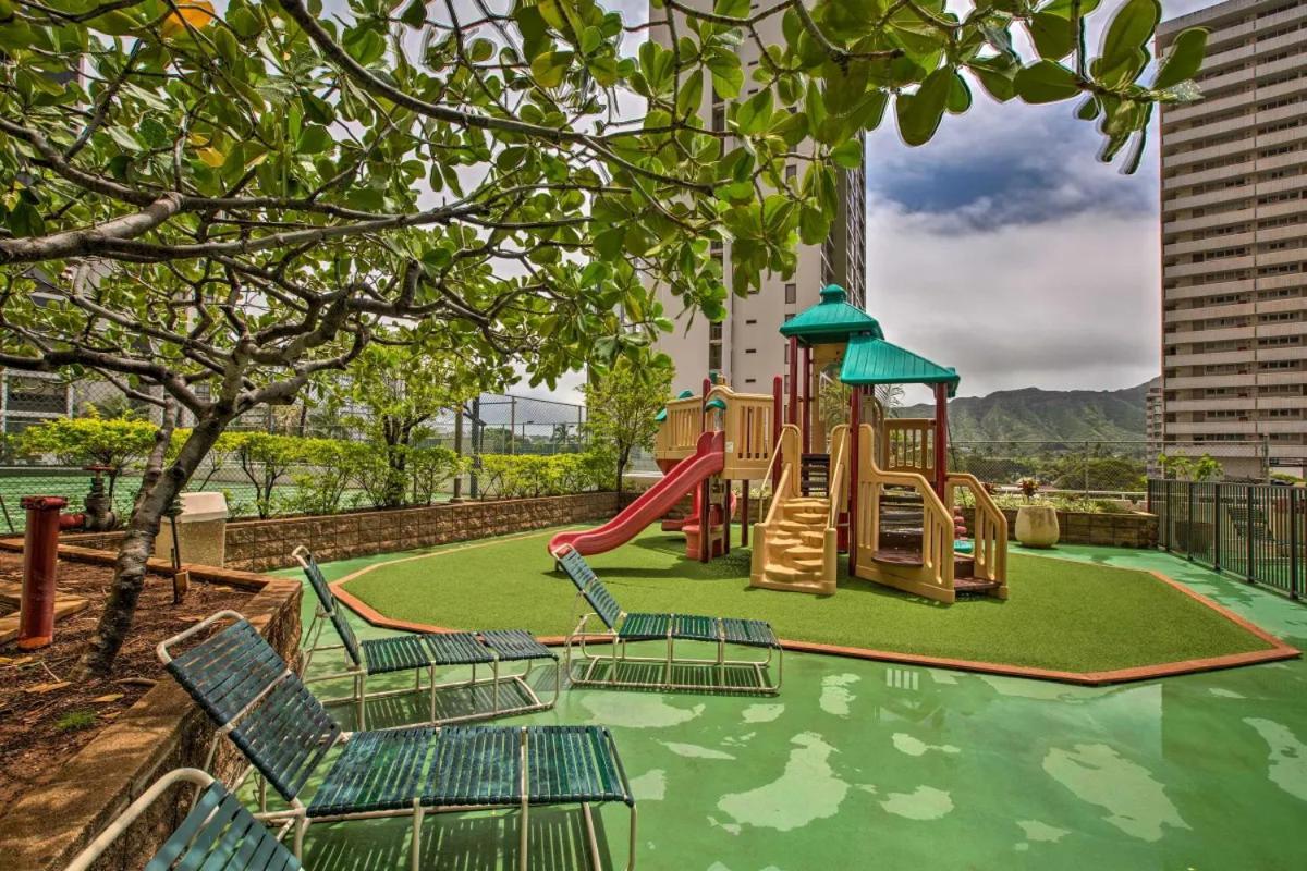 Apartment Stunning Ocean View Retreat With Free Parking Honolulu