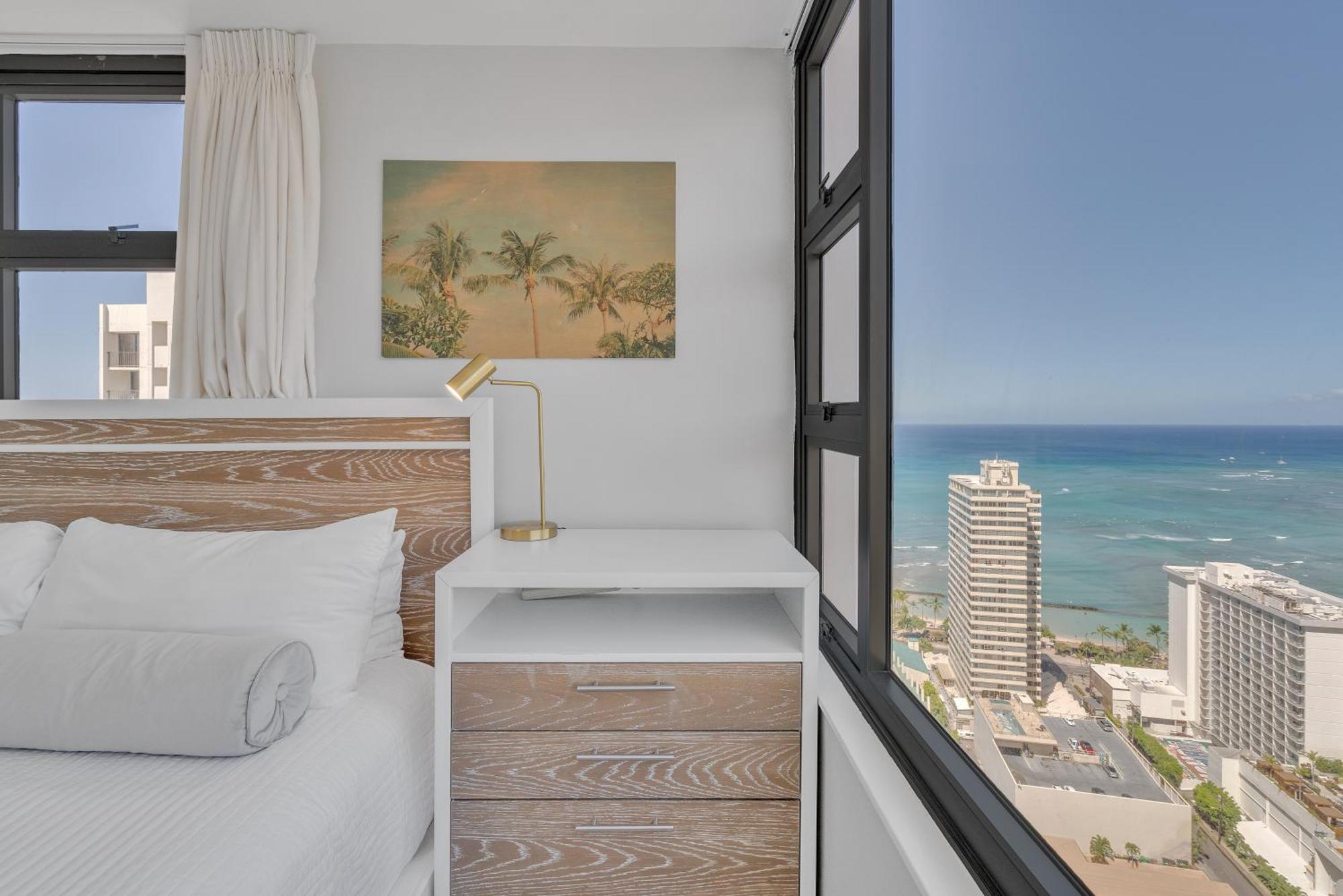 Apartment Stunning Ocean View Retreat With Free Parking